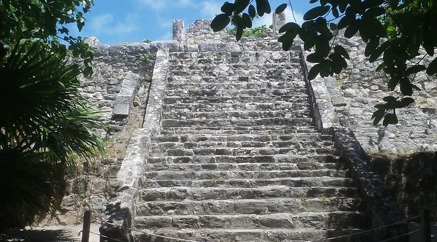 Maya Museum Of Cancun 5 Min Walk