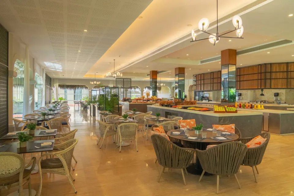 Wide view of buffet seating and service islands at Grand Palladium Colonial Resort & Spa