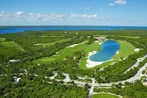 Playa Mujeres Golf Club 5 Min Drive