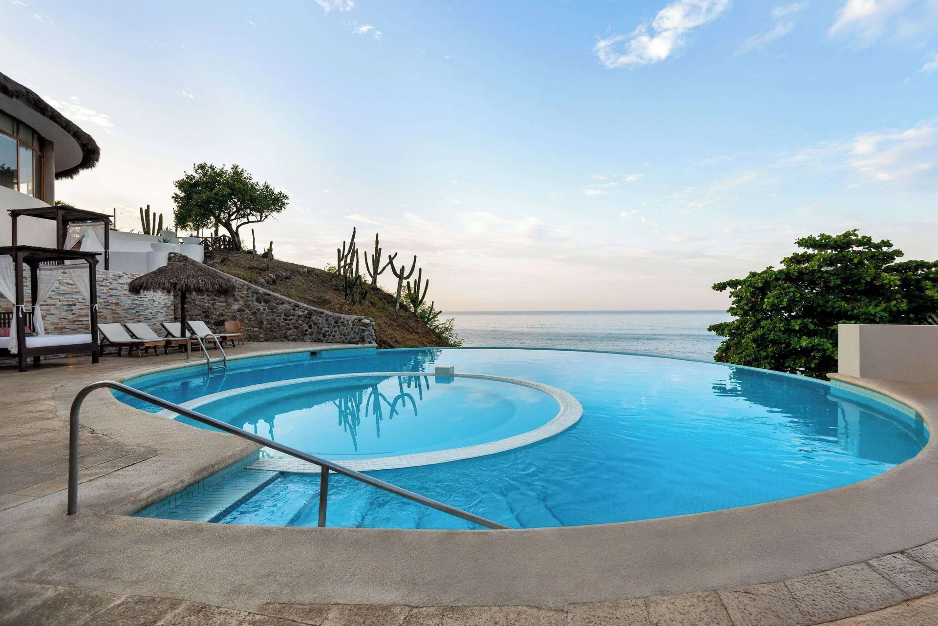 Cliffside pool overlooking the ocean at Grand Palladium Vallarta Resort & Spa.