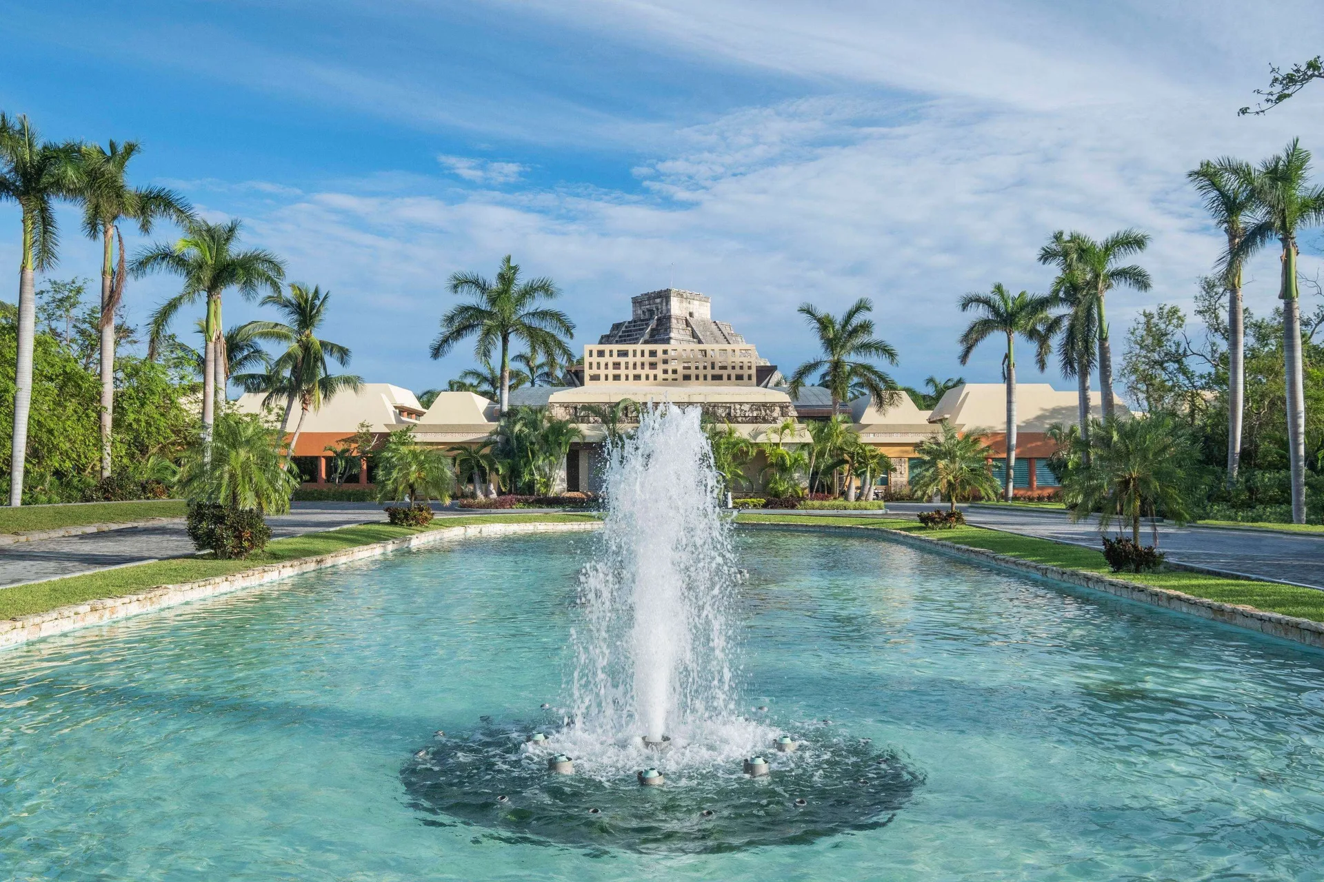 Iberostar Selection Paraíso Maya Suites family-friendly all-inclusive resort with pools, suites and Riviera Maya beach