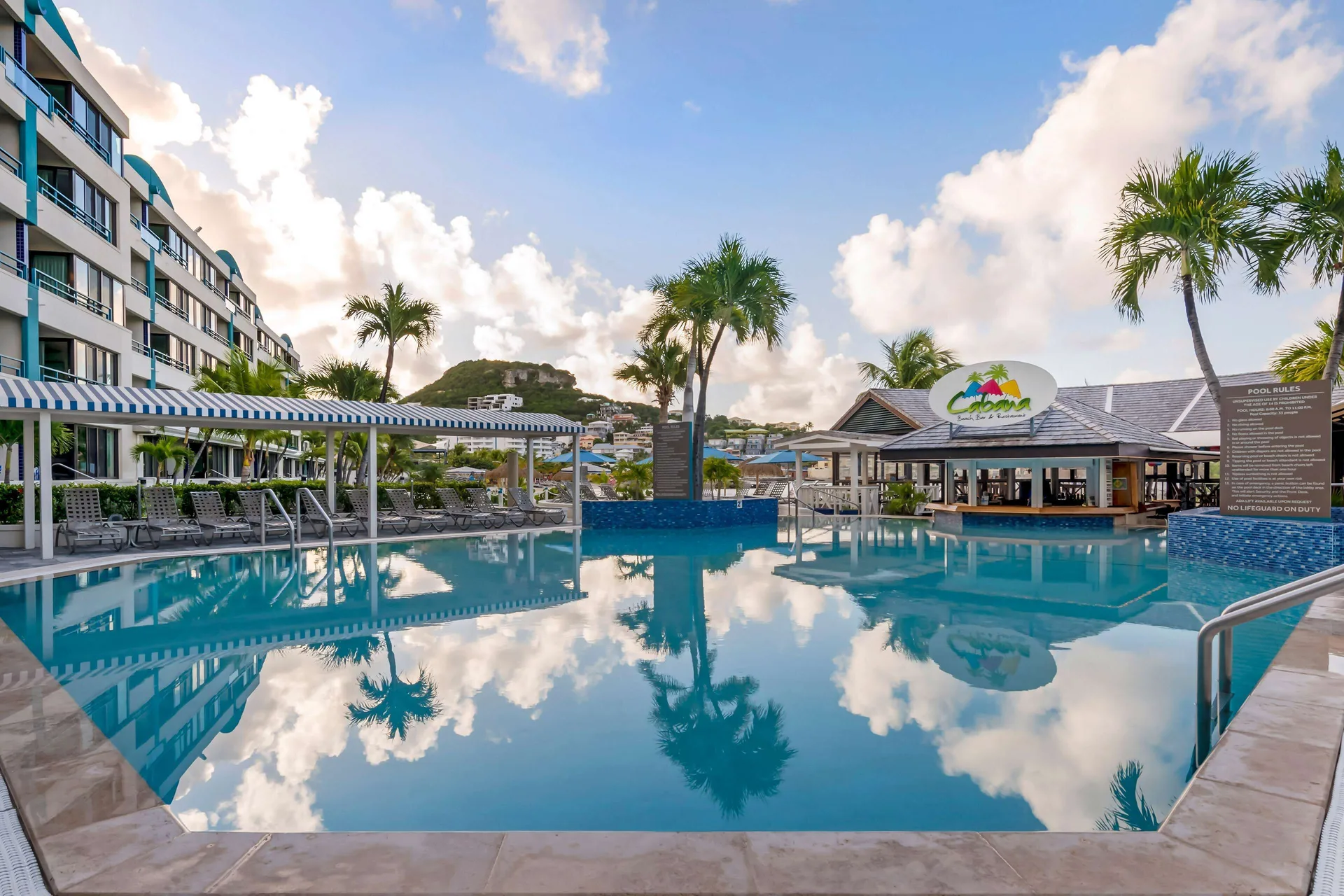 Hilton Vacation Club Royal Palm St Maarten bayfront vacation resort with suites and beach access