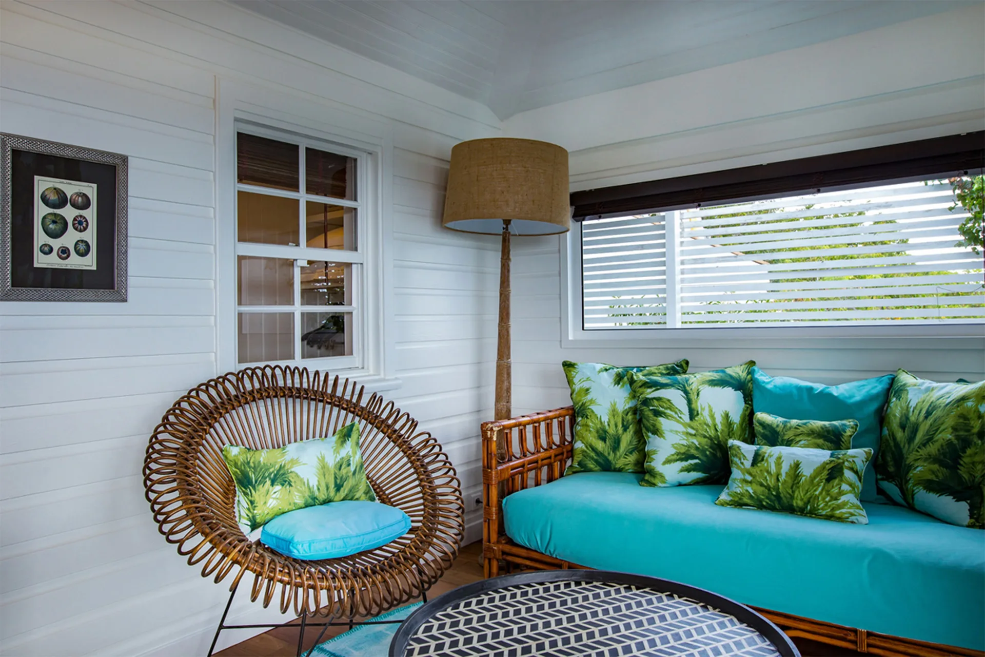 Prestige Caribbean Bungalow lounge with turquoise daybed and wicker chair at GYP SEA Saint Barth.