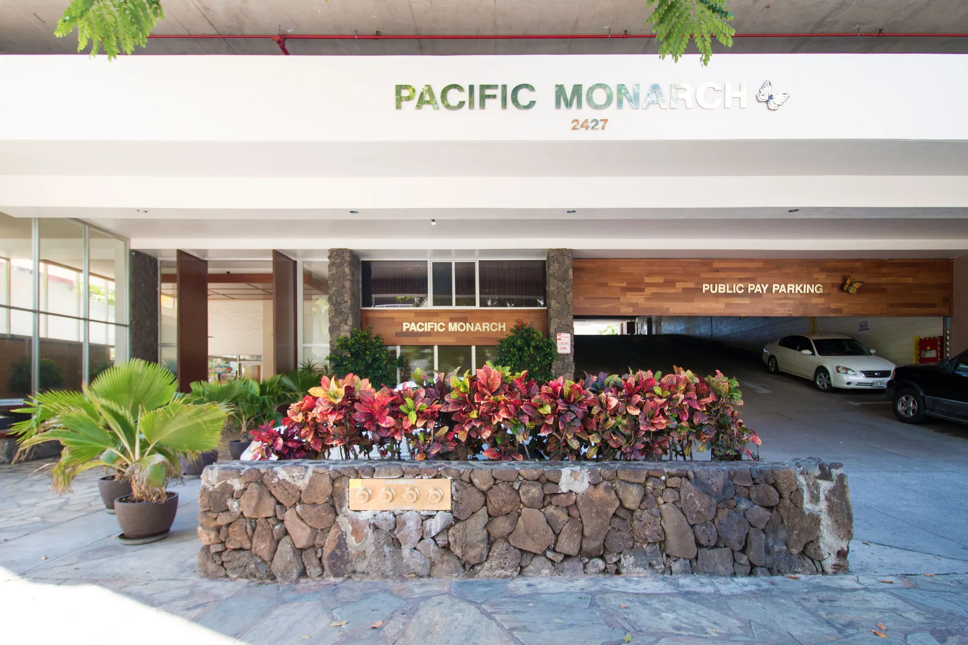 Pacific Monarch 1 BR Ocean and City Views Waikiki condo with balcony views and apartment-style space