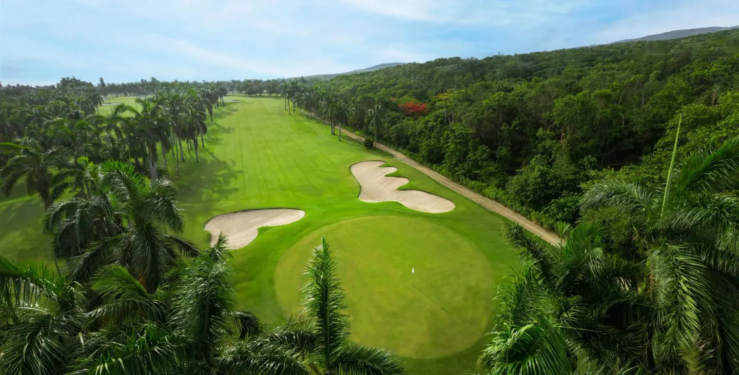 Half Moon Golf Course 5 Min Drive