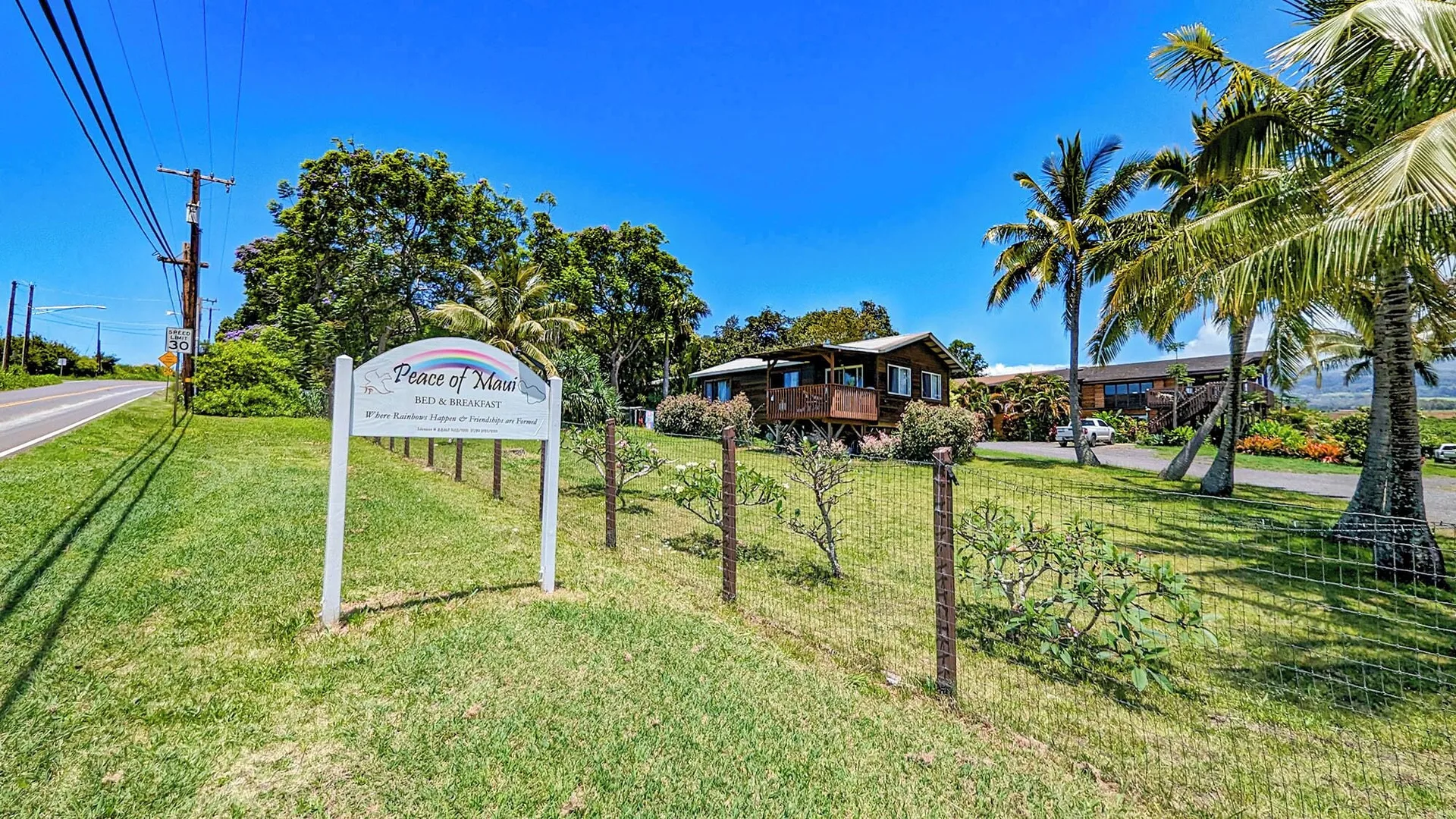 Gods Peace Of Maui Haiku guesthouse with simple lodging and North Shore Maui location