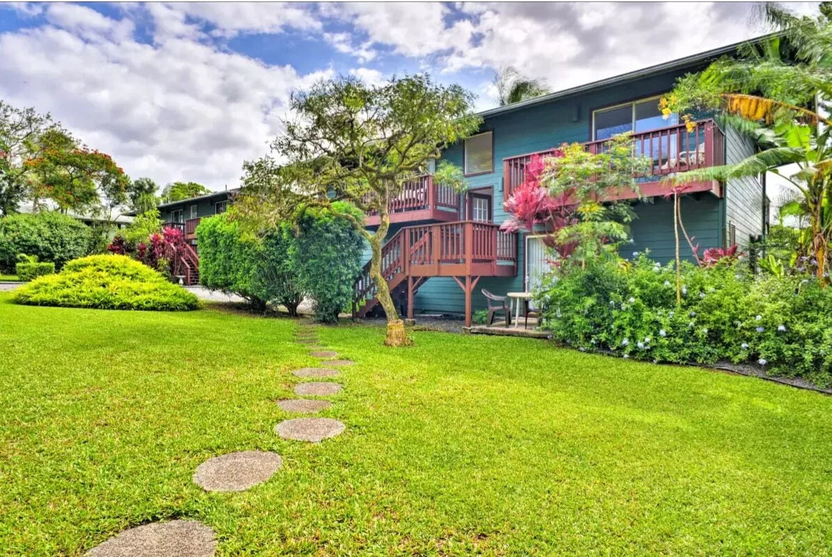Yonegan Maui Getaways Haiku North Shore Maui vacation rental with quiet residential setting