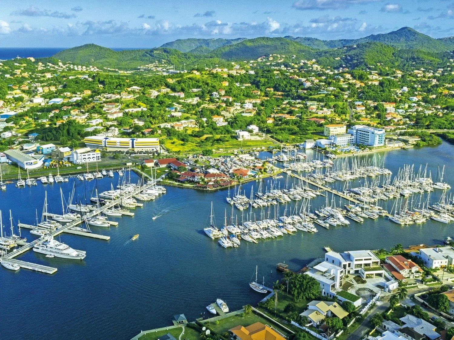 Rodney Bay Marina 1 Min Walk