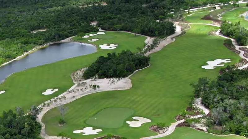 El Tinto Golf Course 10 Min Drive