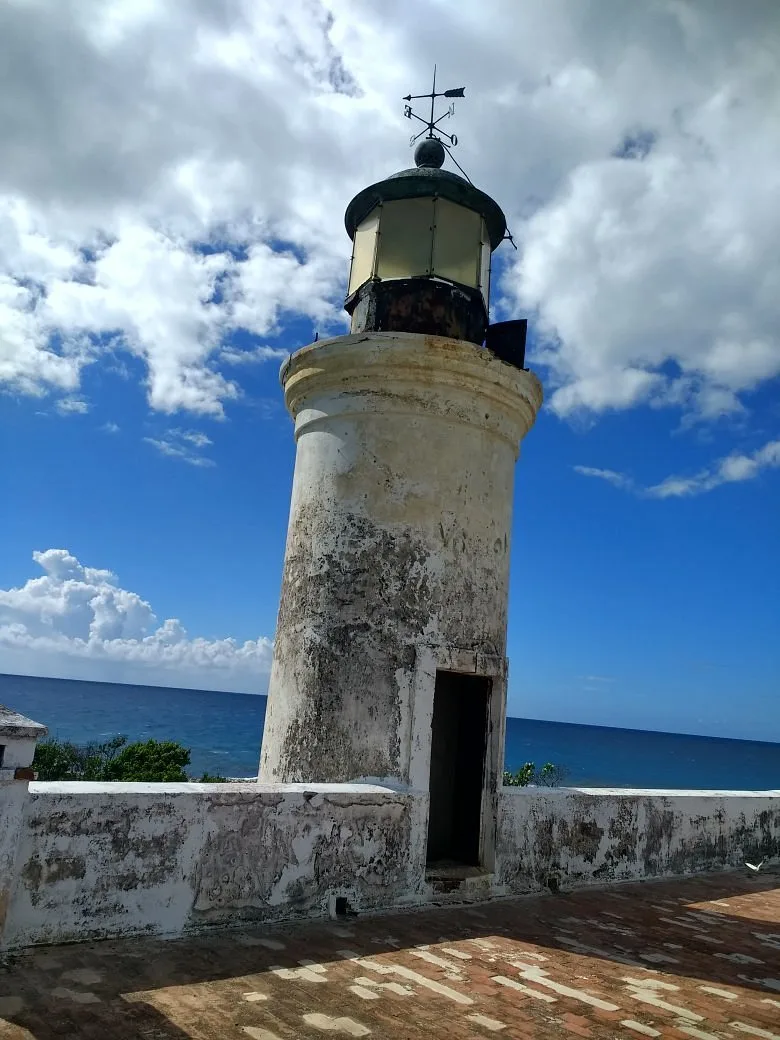 Cardona Island Light 5 Min Drive