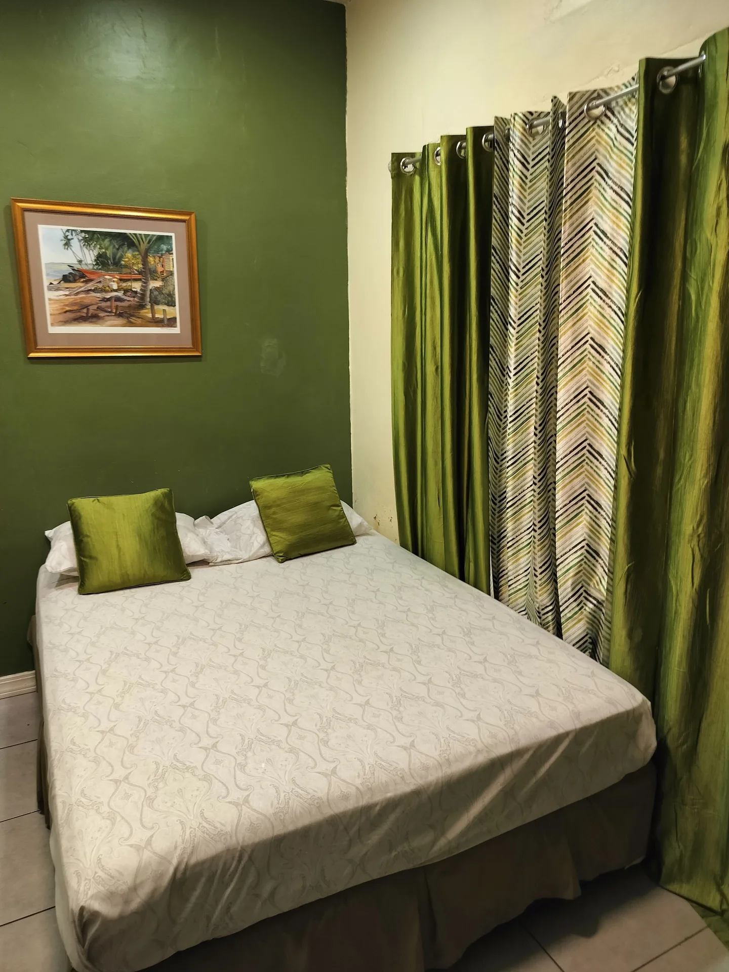 Woodbrook on the Avenue Port of Spain guesthouse with urban location near dining and nightlife