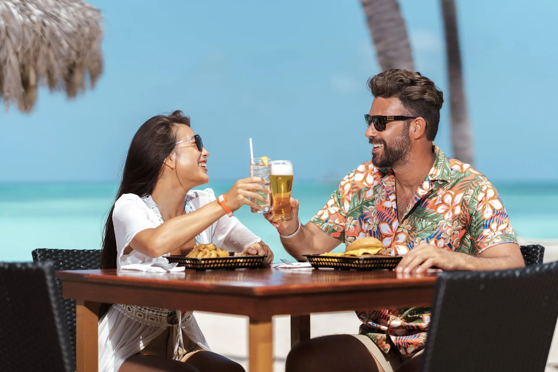 Beachfront casual meal with drinks at Holiday Inn Resort Aruba - Beach Resort & Casino.
