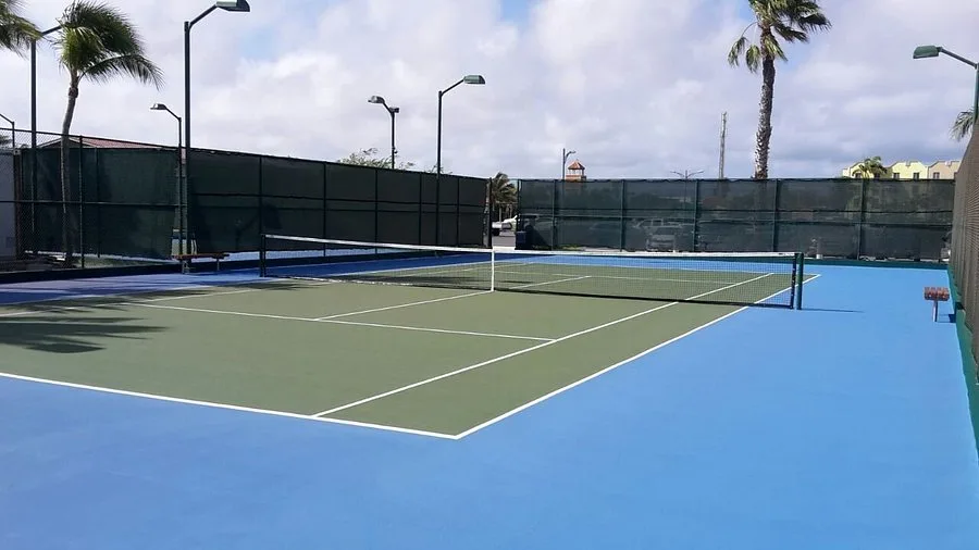 Omnibus Tennis 5 Min Walk