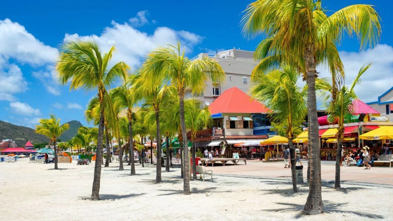Philipsburg Boardwalk 1 Min Walk