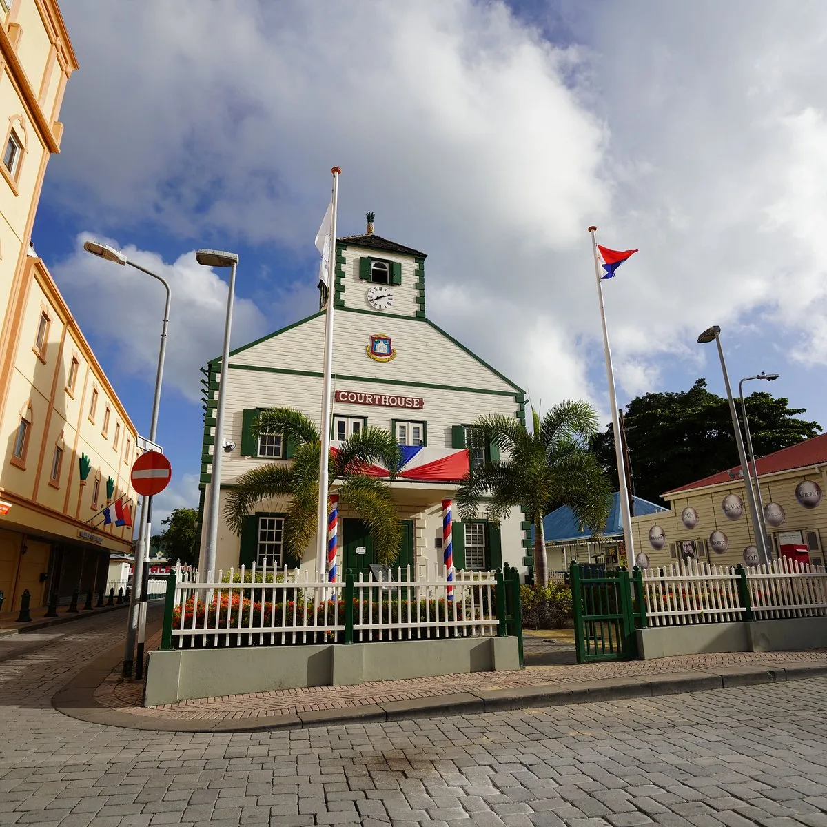 Philipsburg Courthouse 1 Min Walk