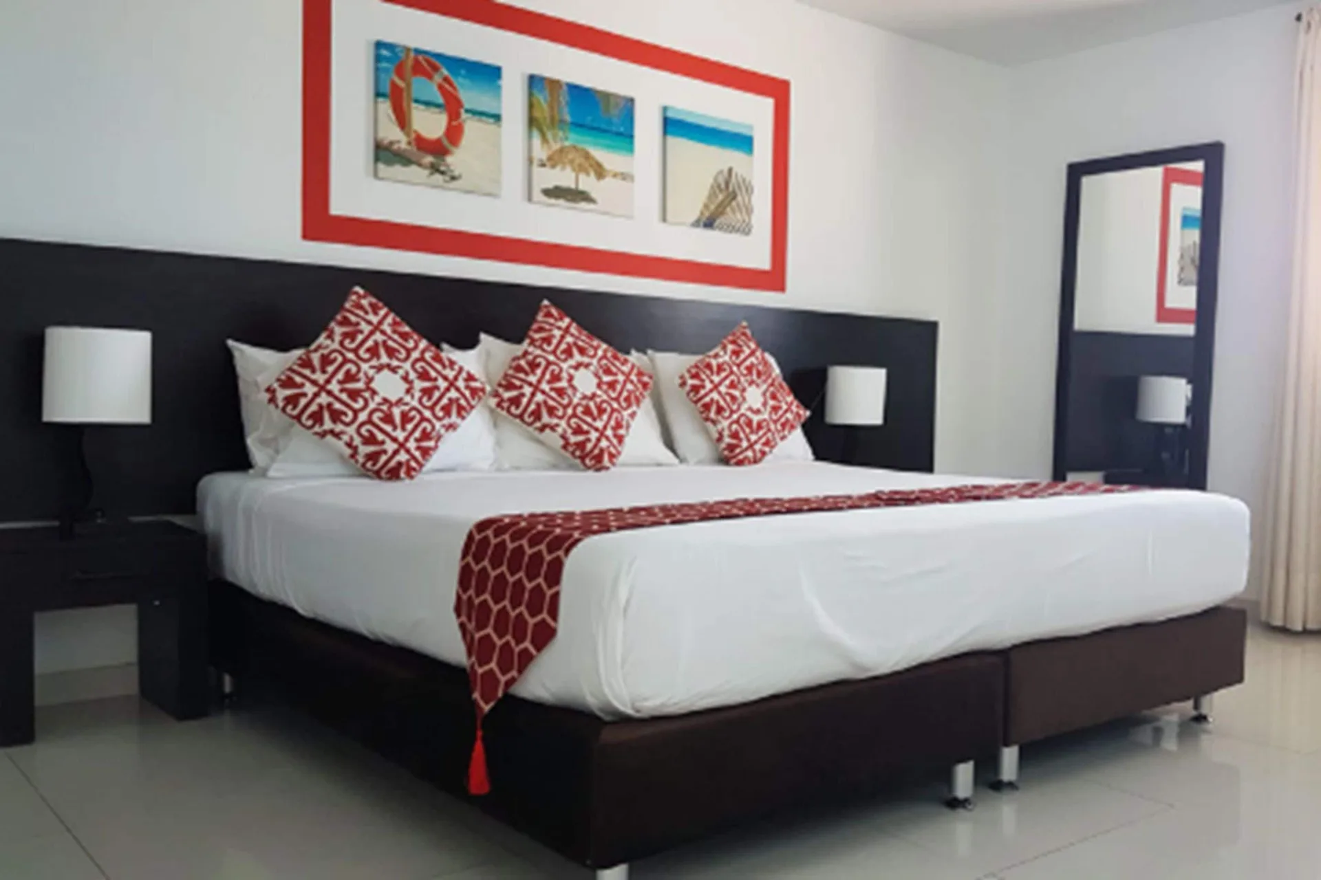 Hotel Portofino San Andres central hotel with island vacation style and convenient beach access