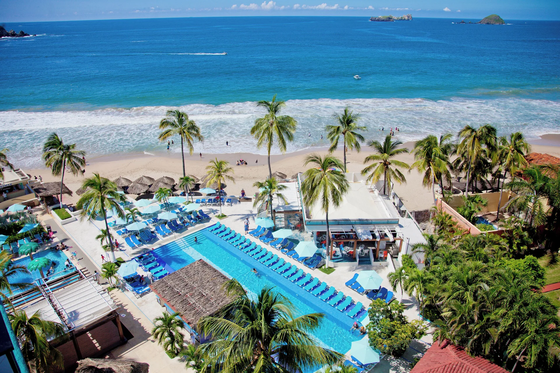 Fontan Ixtapa Beach Resort all-inclusive beachfront hotel with casual family-friendly atmosphere