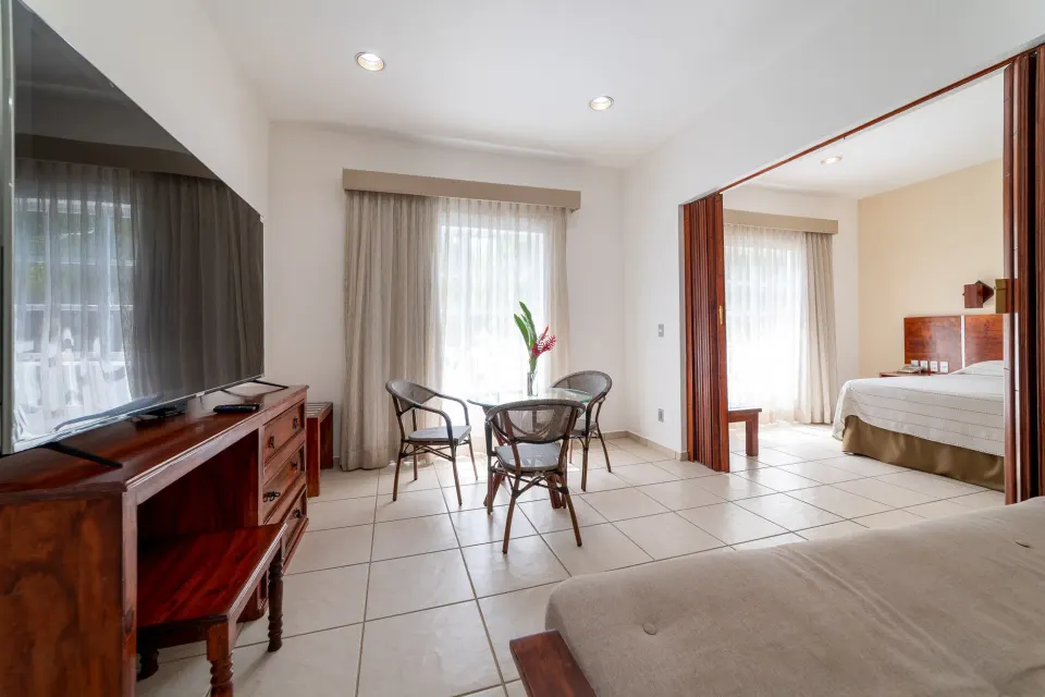 Master Suite Room Official 1