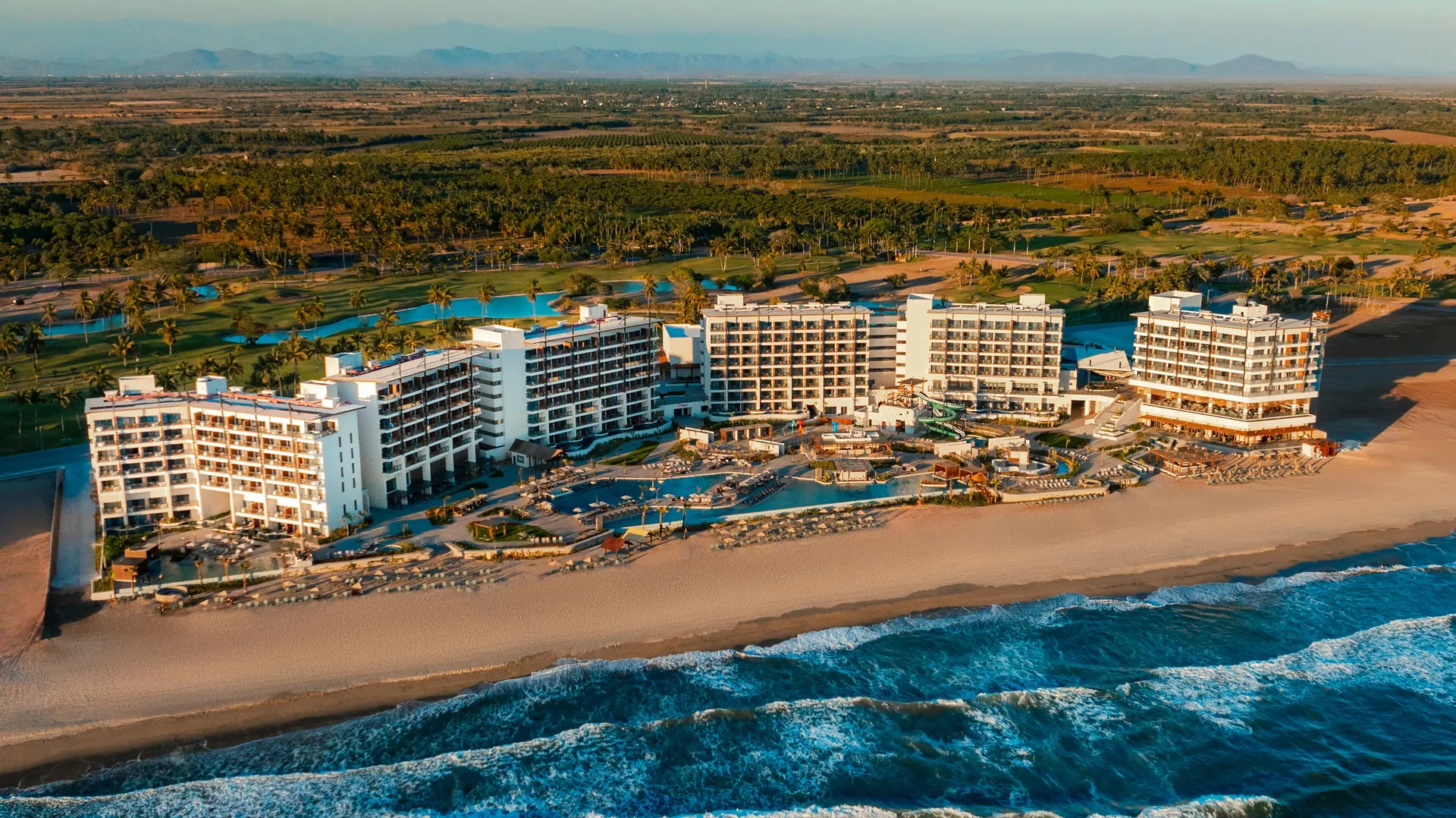 Dreams Estrella del Mar Mazatlan Golf and Spa Resort luxury beachfront resort with golf and spa