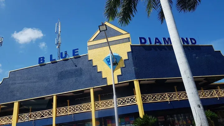 Blue Diamond Shopping Centre 5 Min Walk
