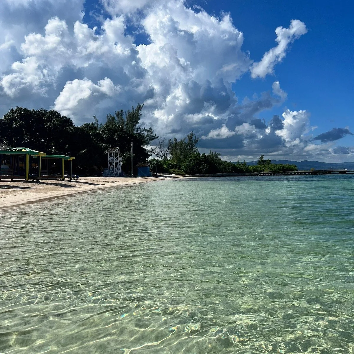 Tropical Bliss 5 Min Drive