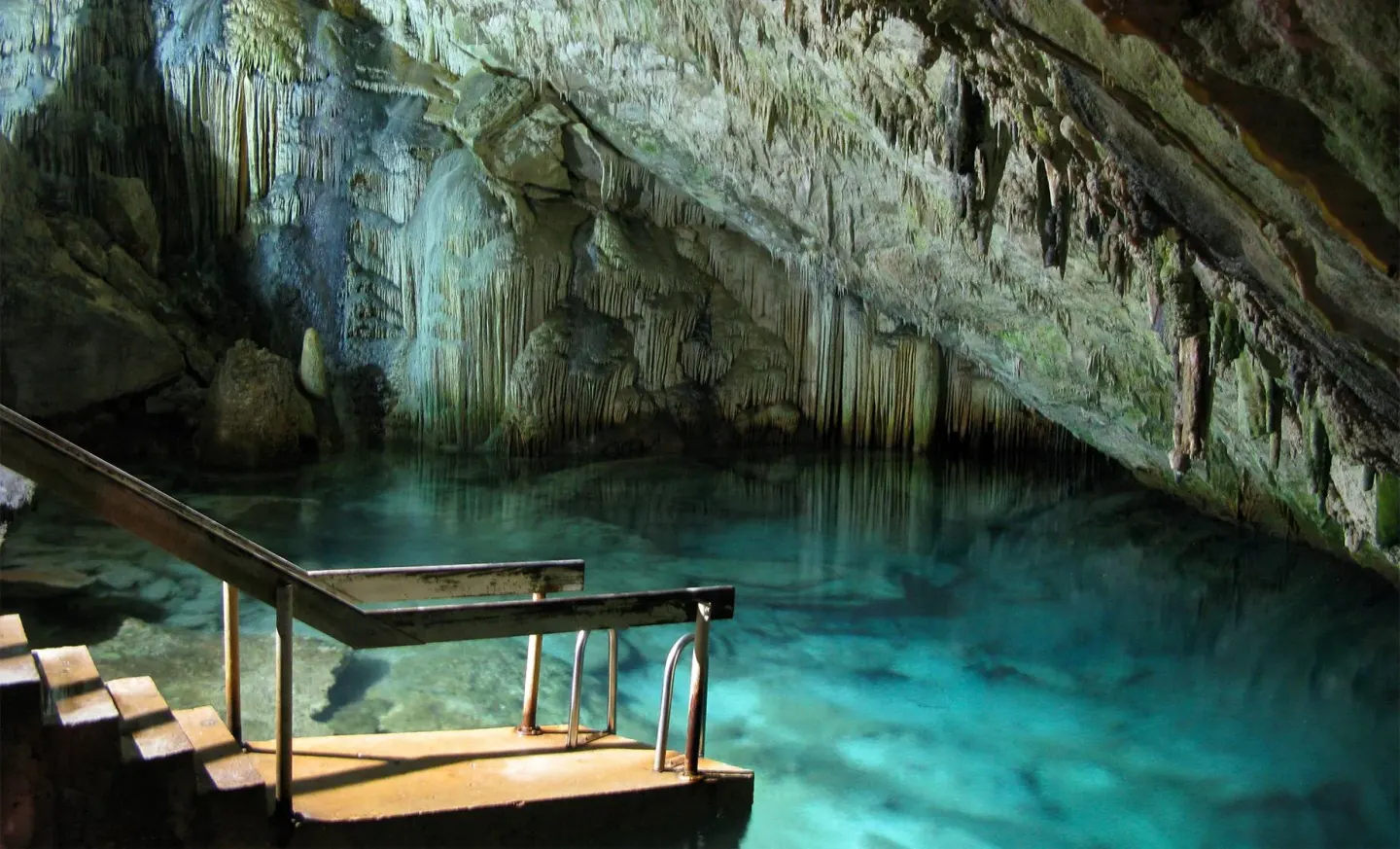 Green Grotto Caves 5 Min Drive