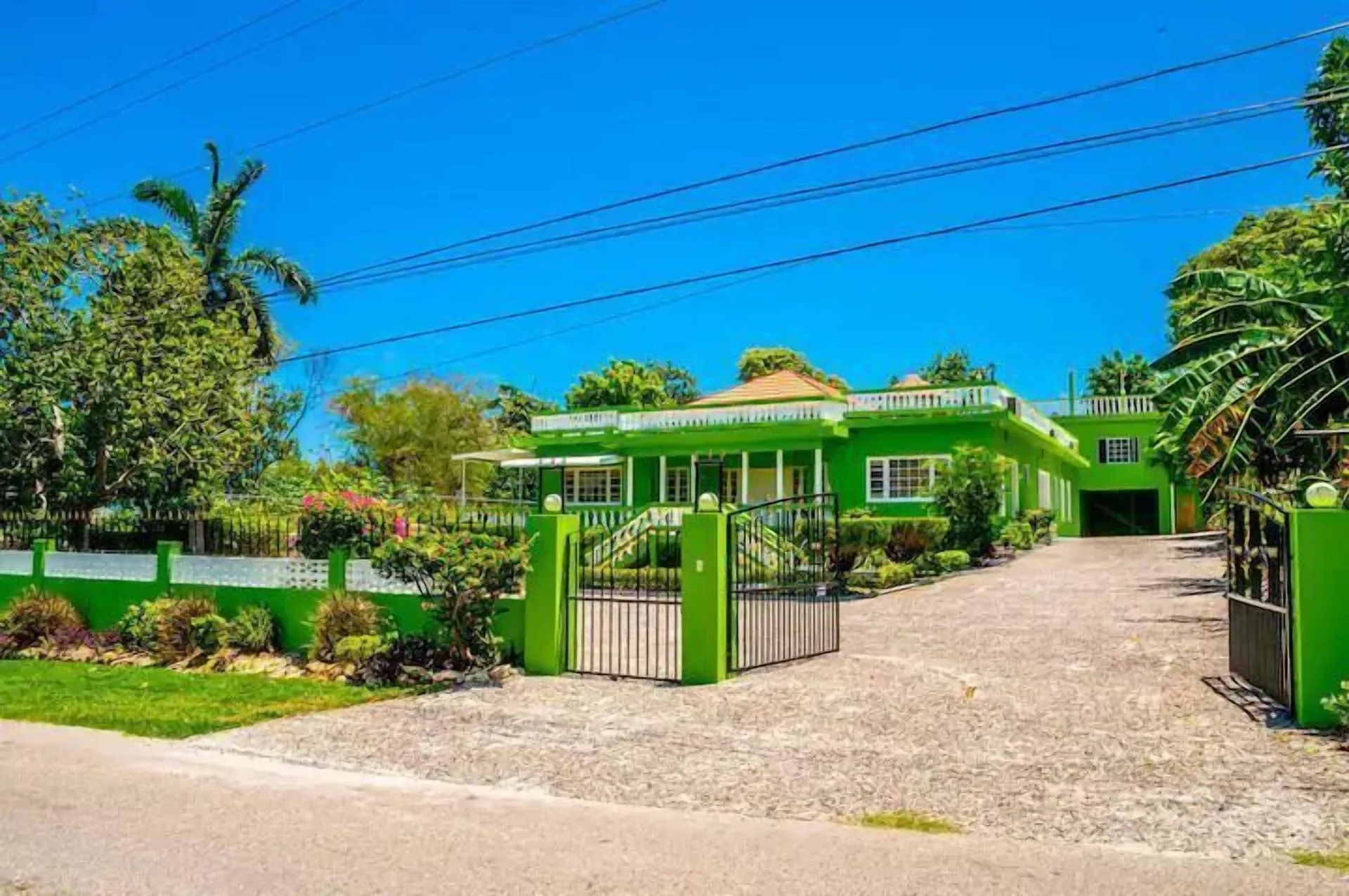 Bunglow on the Terrace Jamaica accommodation with terrace setting, relaxed style and home-like comfort