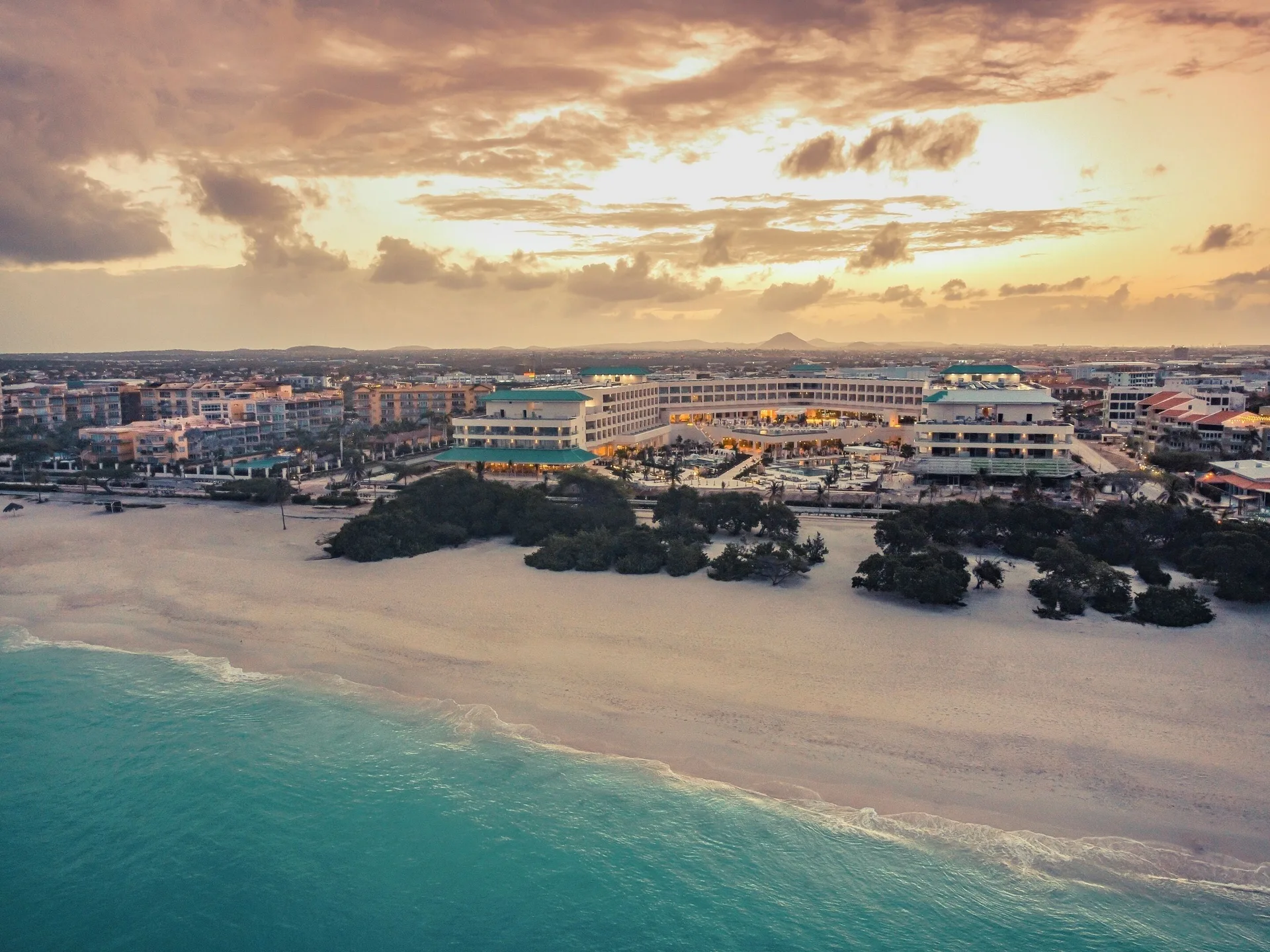 JOIA Aruba by Iberostar luxury Eagle Beach resort with upscale design and ocean views