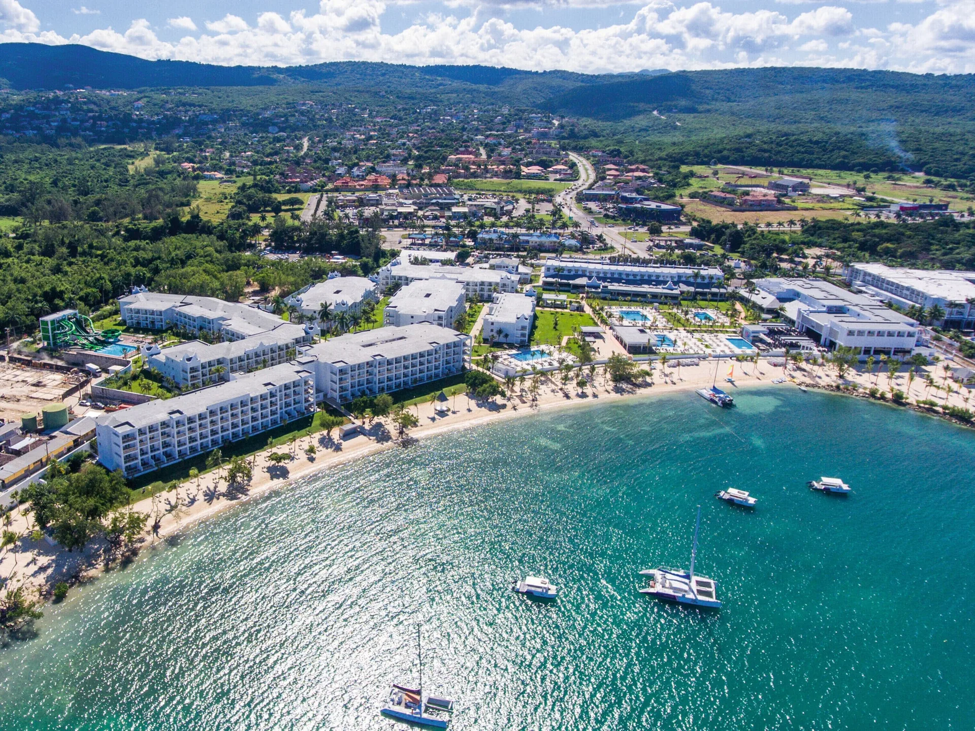 Hotel Riu Montego Bay adults-only all-inclusive resort with beach access and lively pools