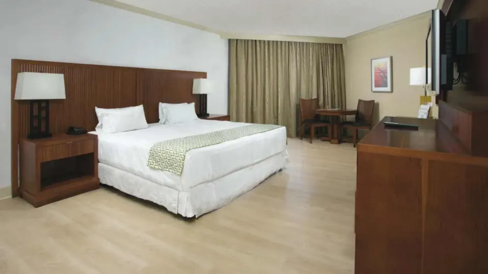 Ocean View Jacuzzi Suite Official 2