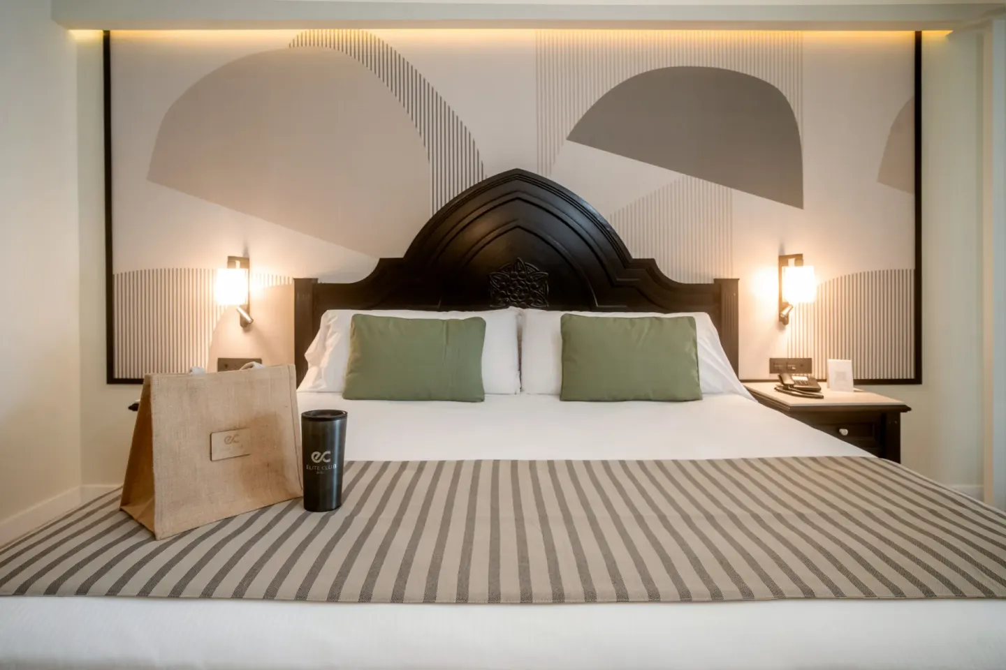 Junior Suite Ocean View king bed close-up at Hotel Riu Palace Pacifico.