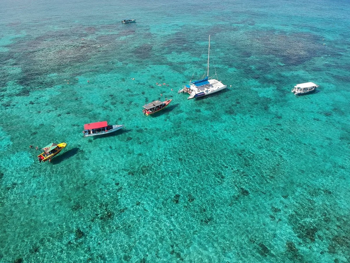 Booby Cay 15 Min Walk