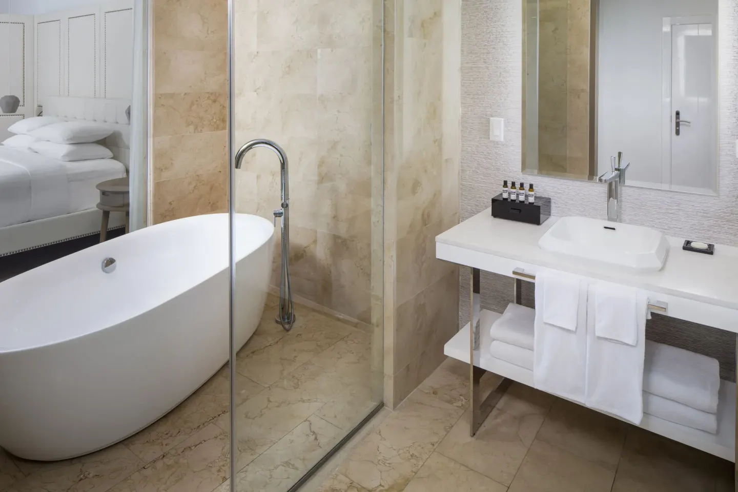 Premium Garden View bathroom with tub, shower, and vanity at Hyatt Regency Grand Reserve Puerto Rico.