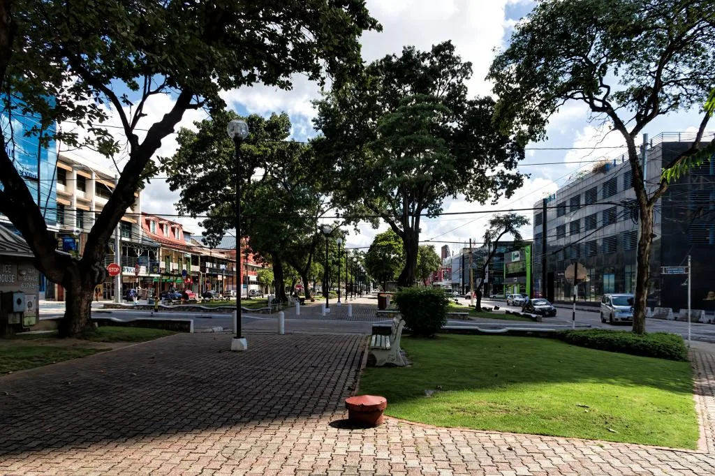 Brian Lara Promenade 10 Min Walk