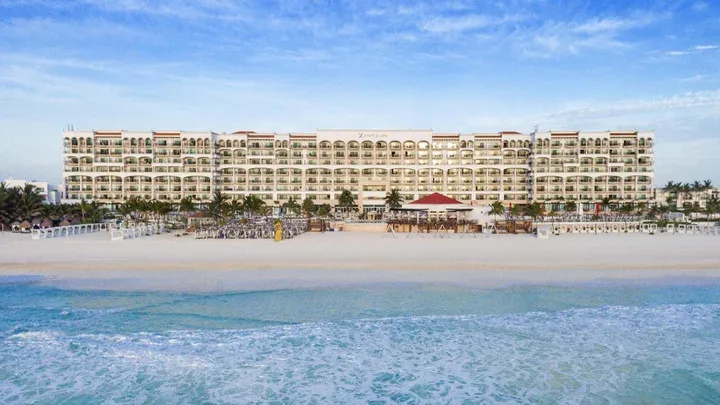 El Sol De Cancun 10 Min Walk