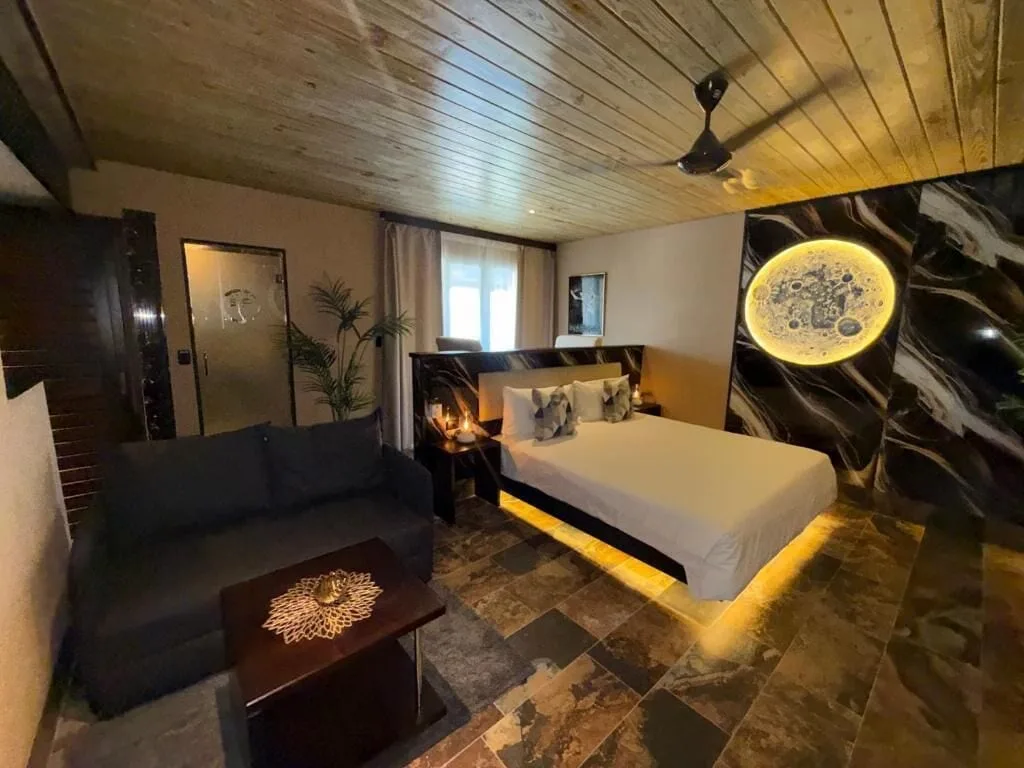 Sosua Inn Hotel central Sosua hotel with modern rooms pool and restaurant access