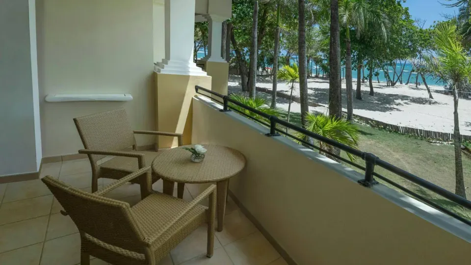 Premium Pool View Room Official 4