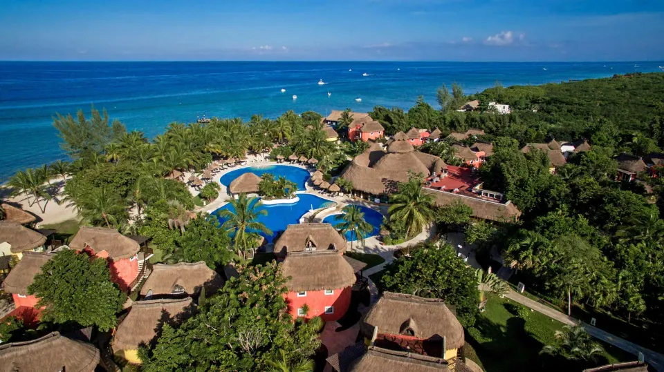Iberostar Waves Cozumel well-known Cozumel all-inclusive dive-oriented resort with tropical gardens, low-rise bungalows, and beachfront setting in Cozumel, Mexico.
