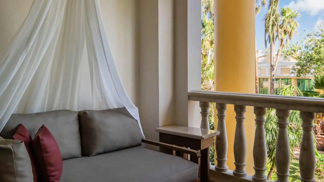 Upper Floor Suite Official 1