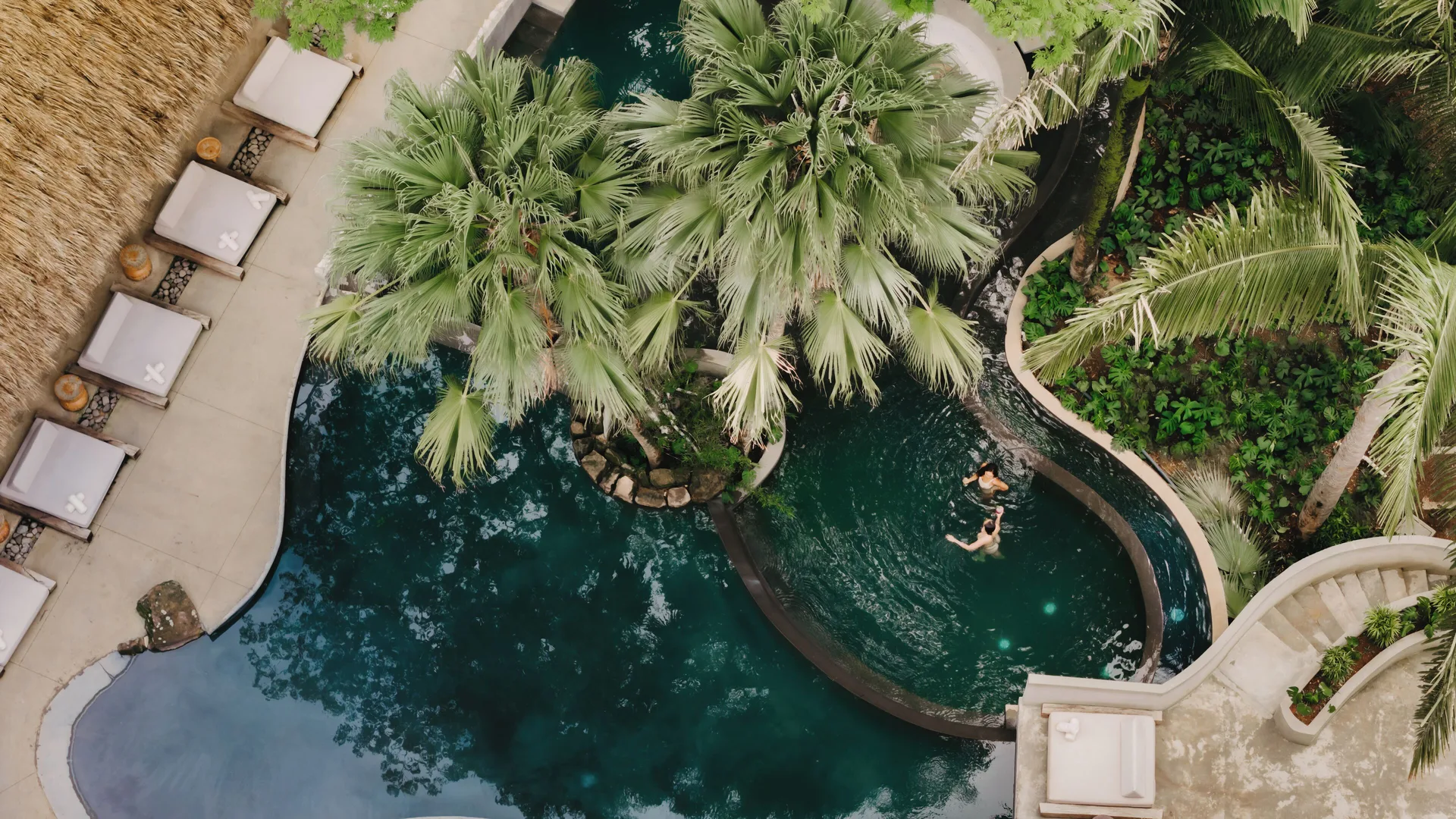 Esh Hotel & Spa coastal boutique hotel with spa amenities and contemporary tropical style