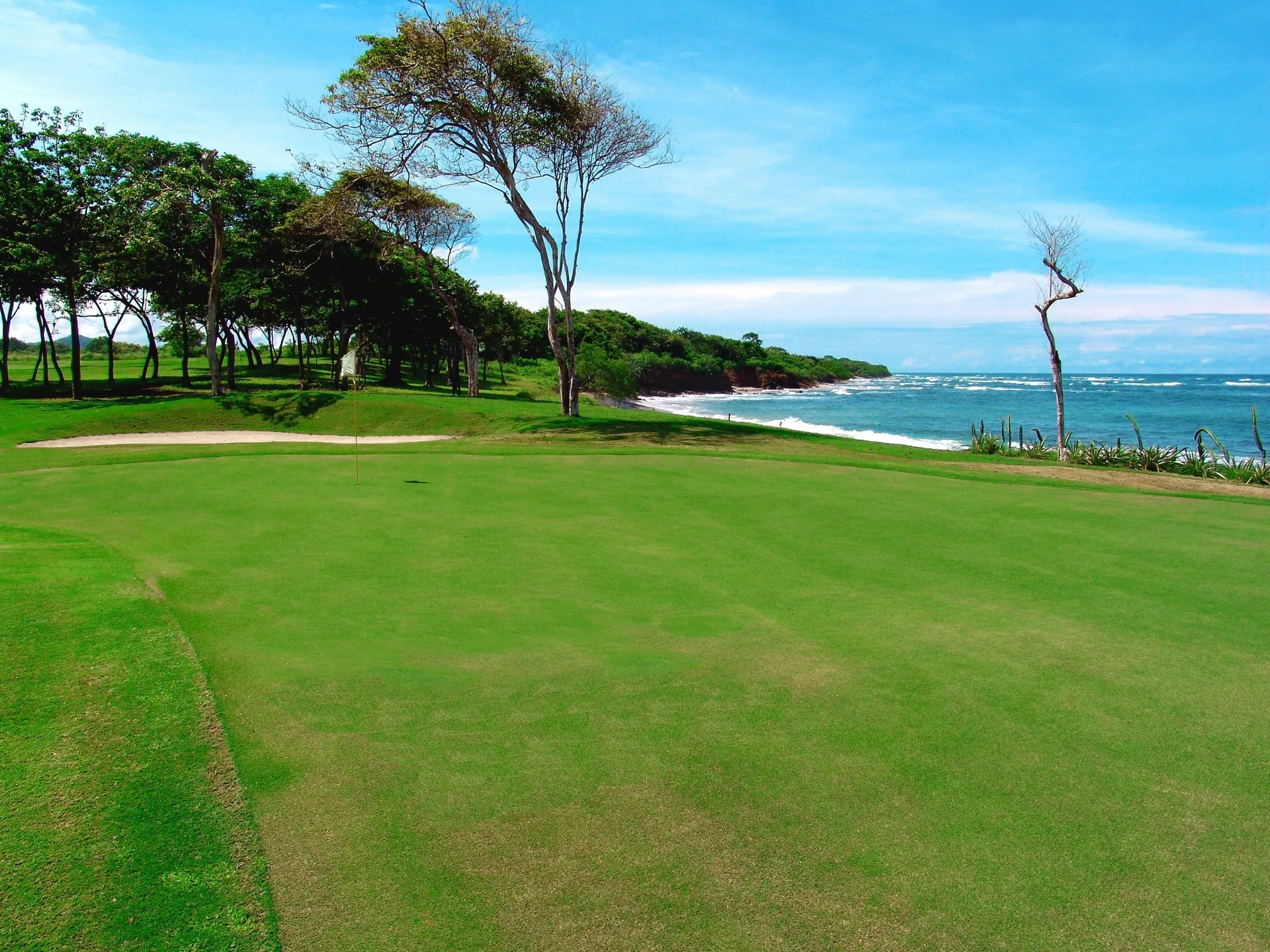 Oceanfront golf green near JW Marriott Guanacaste Resort and Spa.
