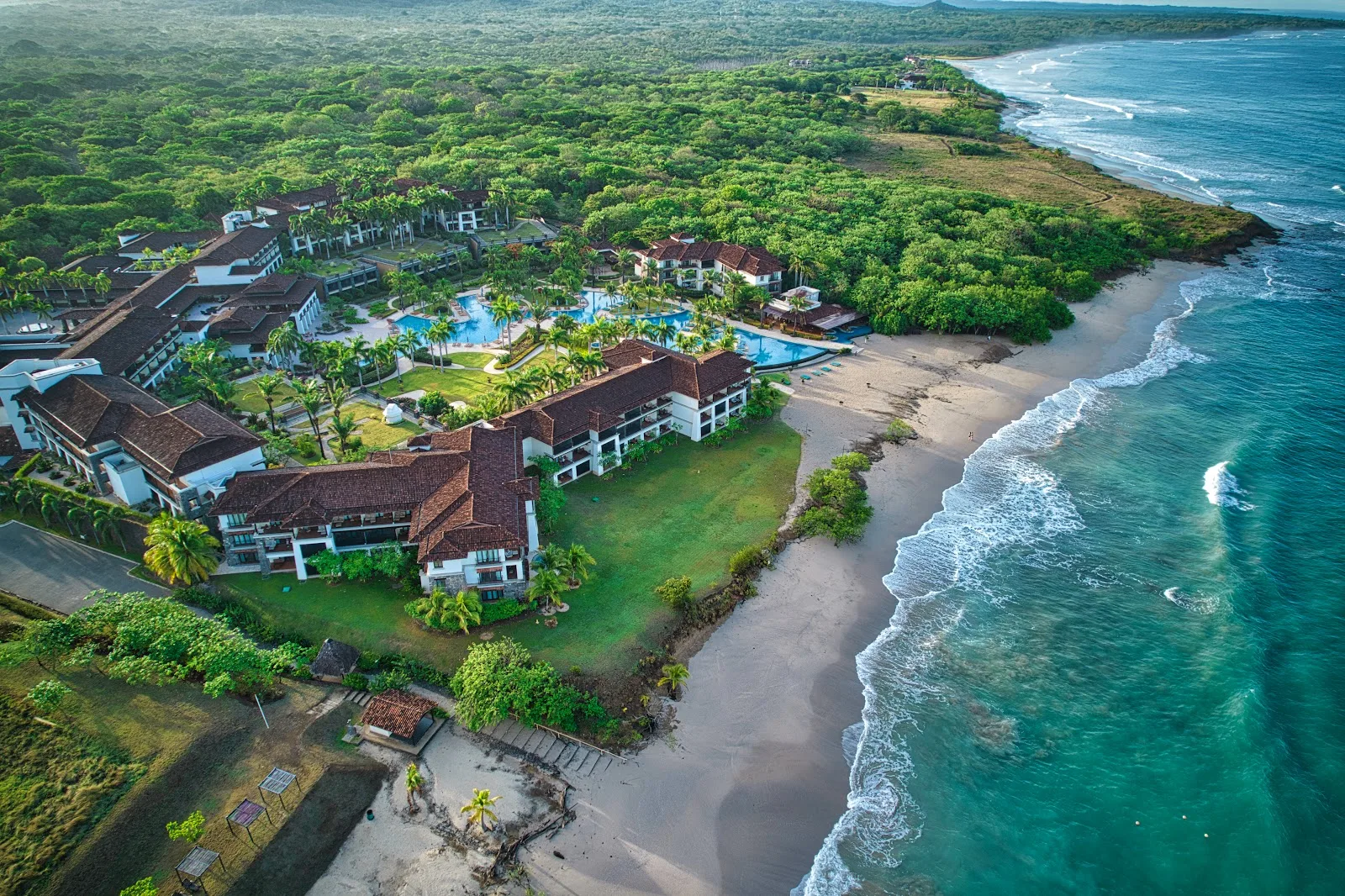 Mansita Beach 10 Min Walk