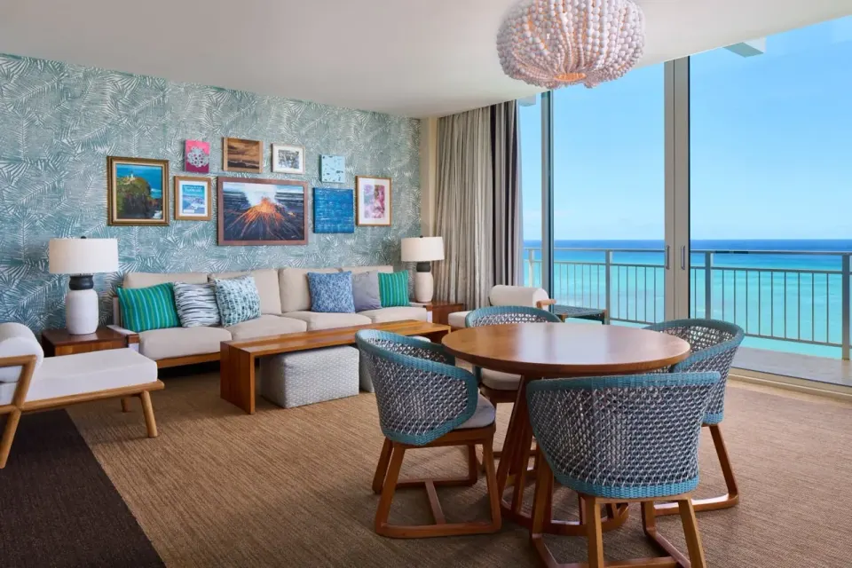 Signature Two Bedroom Suite Official 3