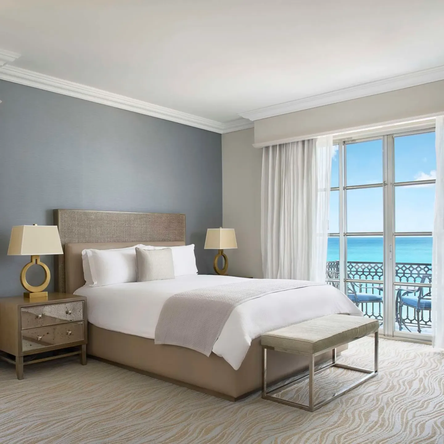 Club Seafront Room Official 4