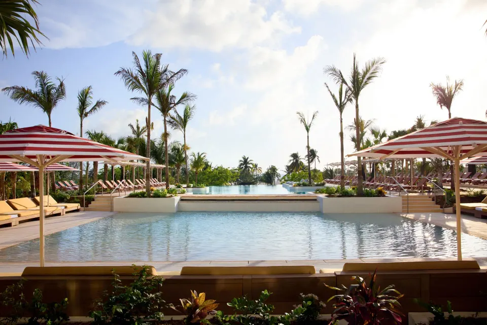 Hotel Indigo Grand Cayman resort in Seven Mile Beach
