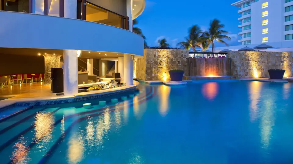 Altitude Grand Suite Official 2