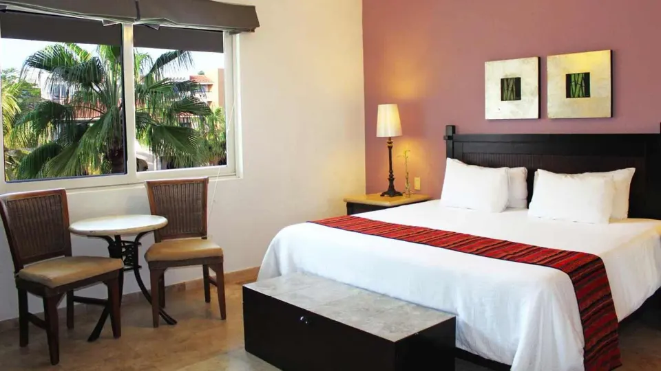 Deluxe Palmilla Room Official 1