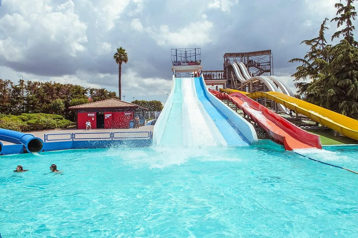 Magic World Aquapark 10 Min Walk