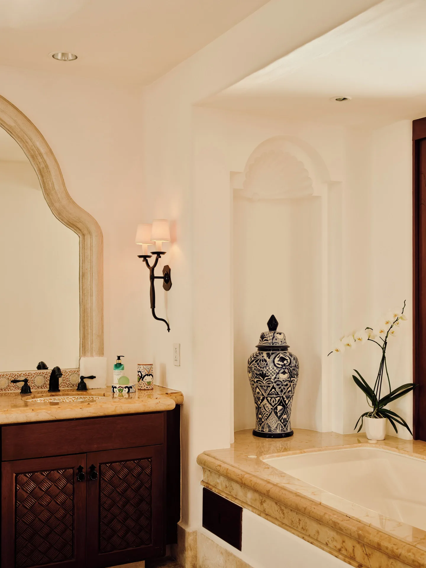 Three Bedroom Oceanview Residence bathroom vanity and tub at Las Ventanas al Paraiso.
