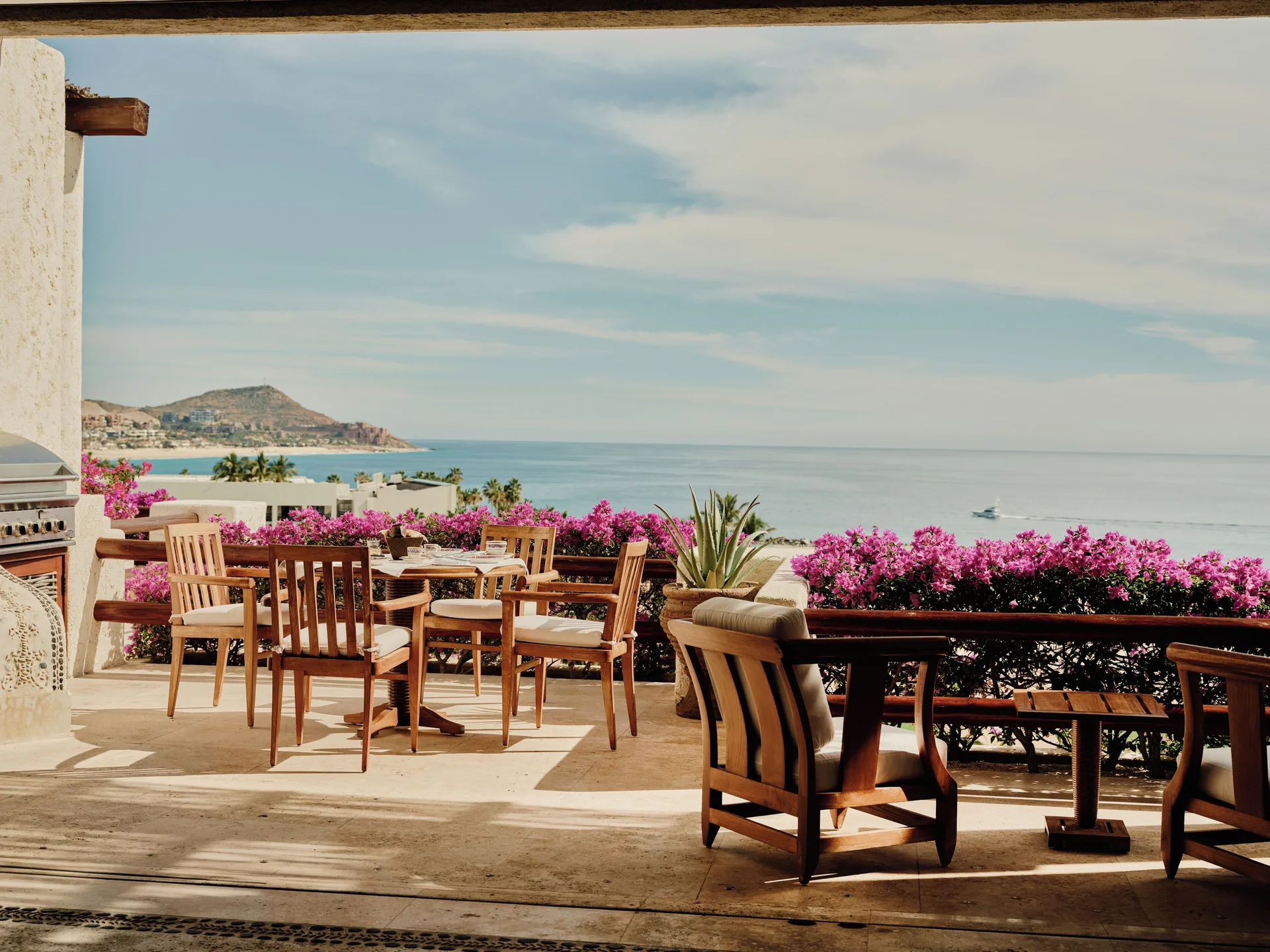 Terrace dining with sea views in the Two Bedroom Ty Warner Penthouse at Las Ventanas al Paraiso.